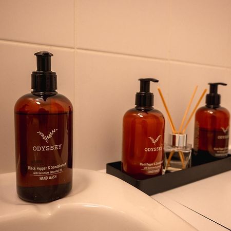ホテル Westminster College CBG エクステリア 写真